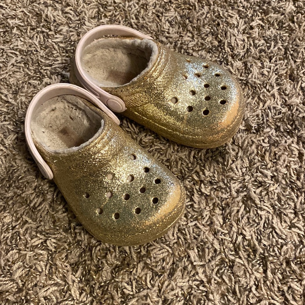 Crocs Size 8 toddler